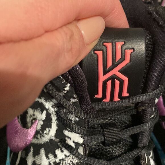Nike Mens KYRIE 4 'ALL STAR' Athletic Shoe Sneakers - Picture 11 of 11
